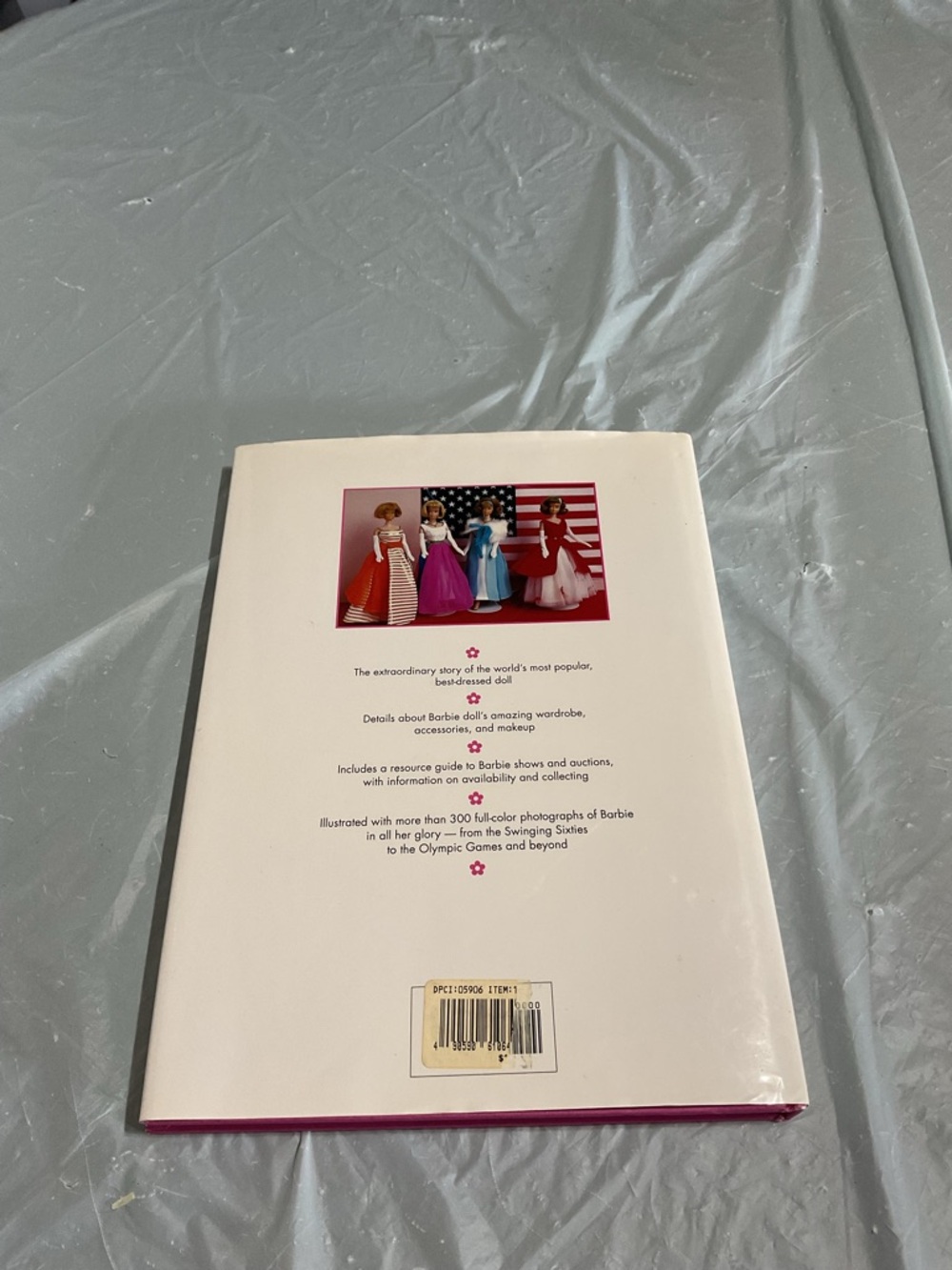 Barbie Collectible Illustrated Guide - Pink & White Cover - Picture 3 of 6